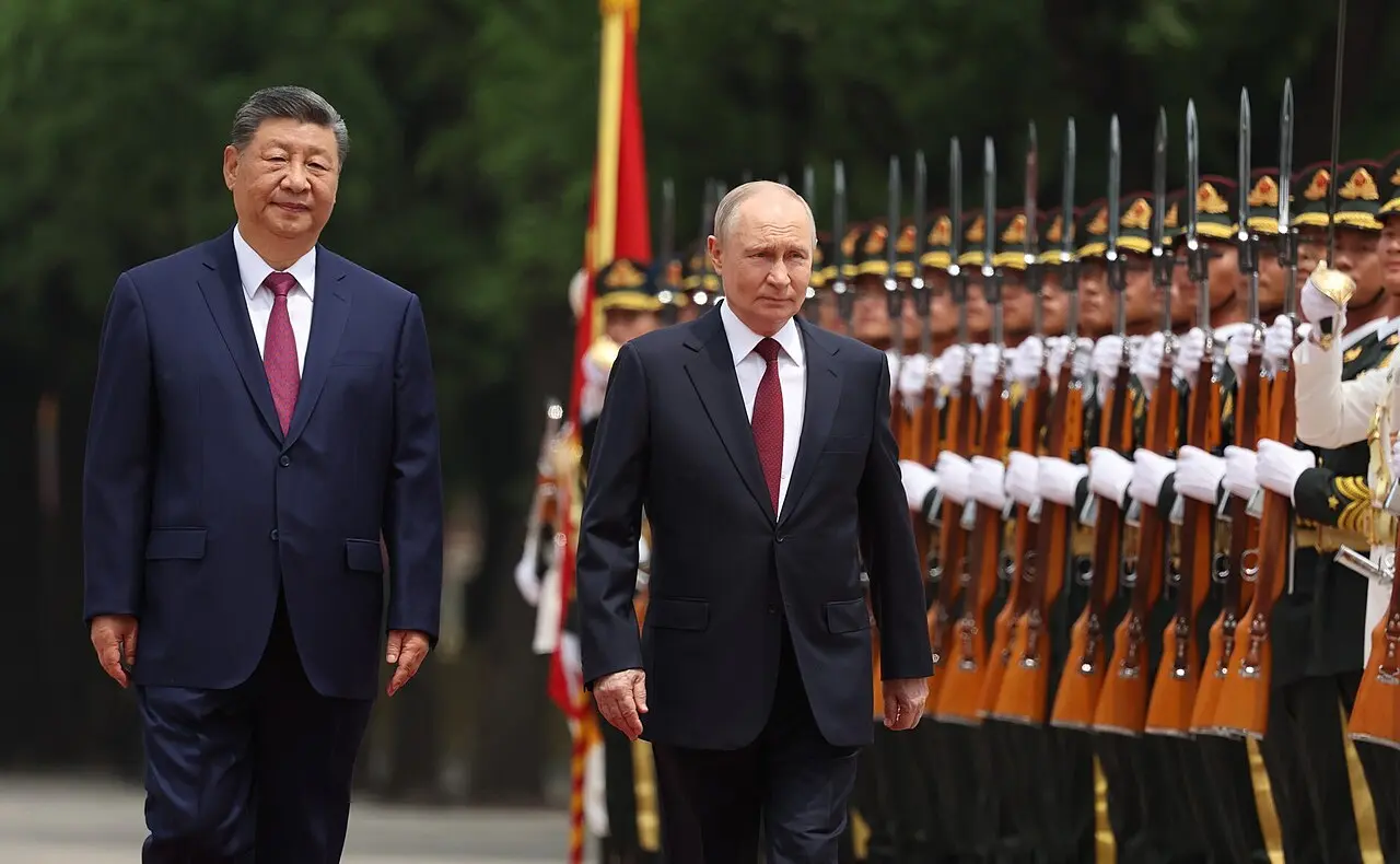 Vladimir Putin and Xi Jinping at the Great Hall of the People on May 20, 2026